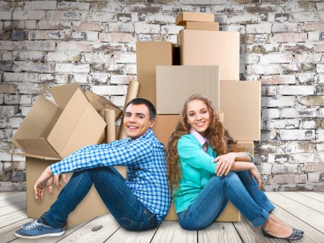 Professional packing and unpacking services in Shoreditch for home moving