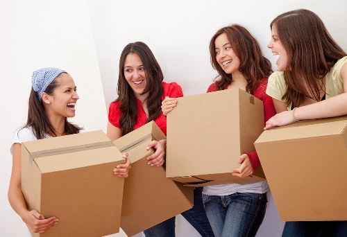 Residential packing support for flats and apartments in Shoreditch