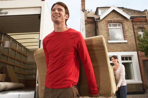 A Shoreditch man with a van assisting with a compact city move