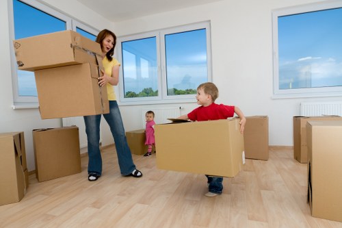 Quote estimate details for a Shoreditch removal service with volume-based pricing