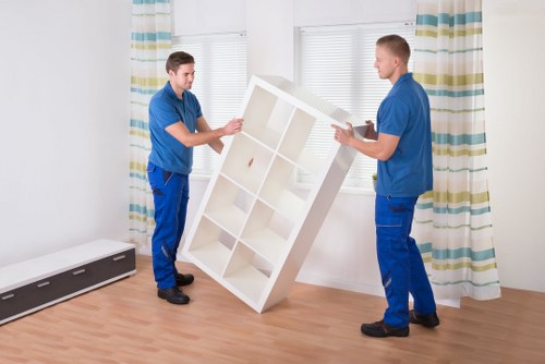 Flexible local storage options near Shoreditch for moving and business use