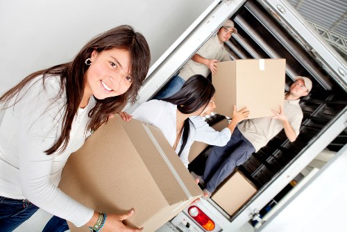 Organised loading of home and office furniture in Shoreditch