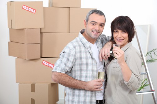 Pricing factors for moves in Shoreditch apartment blocks and busy streets